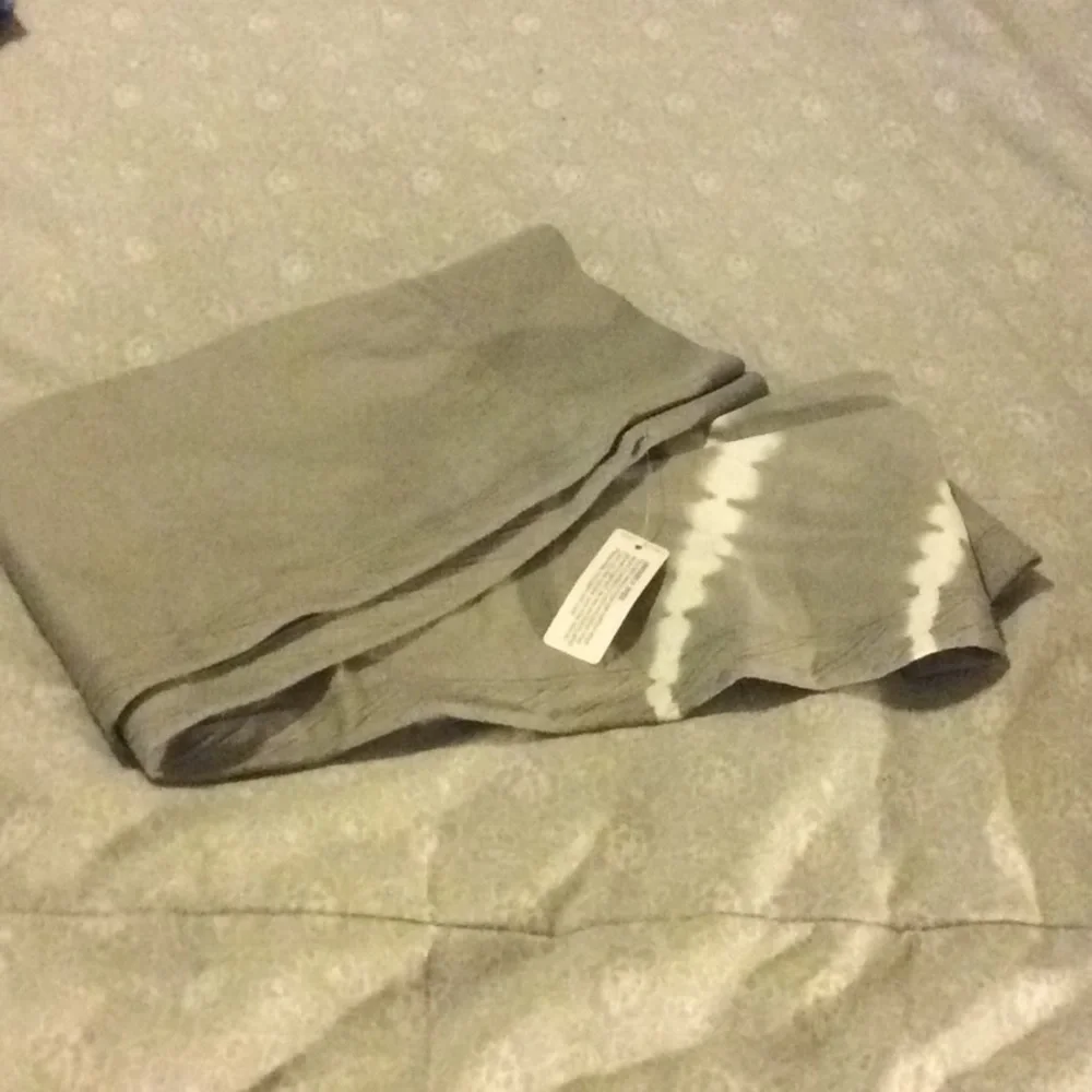 NWT Activewear stretch leggings XL Juniors - Picture 1 of 4